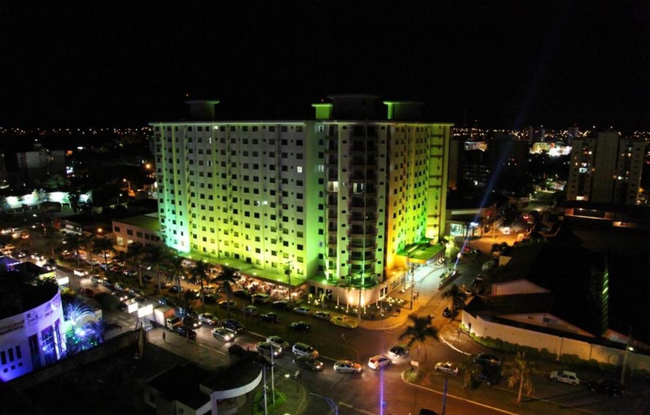 Prive Boulevard Caldas Novas Εξωτερικό φωτογραφία